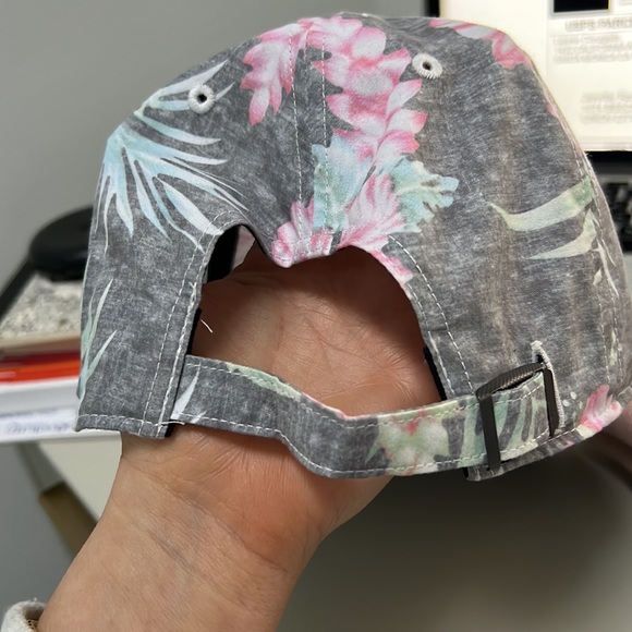 LA Dodgers cap - Picture 2 of 3